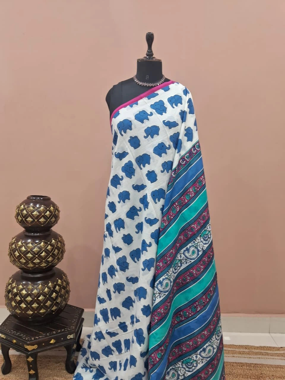 White Mulmul Cotton Saree 