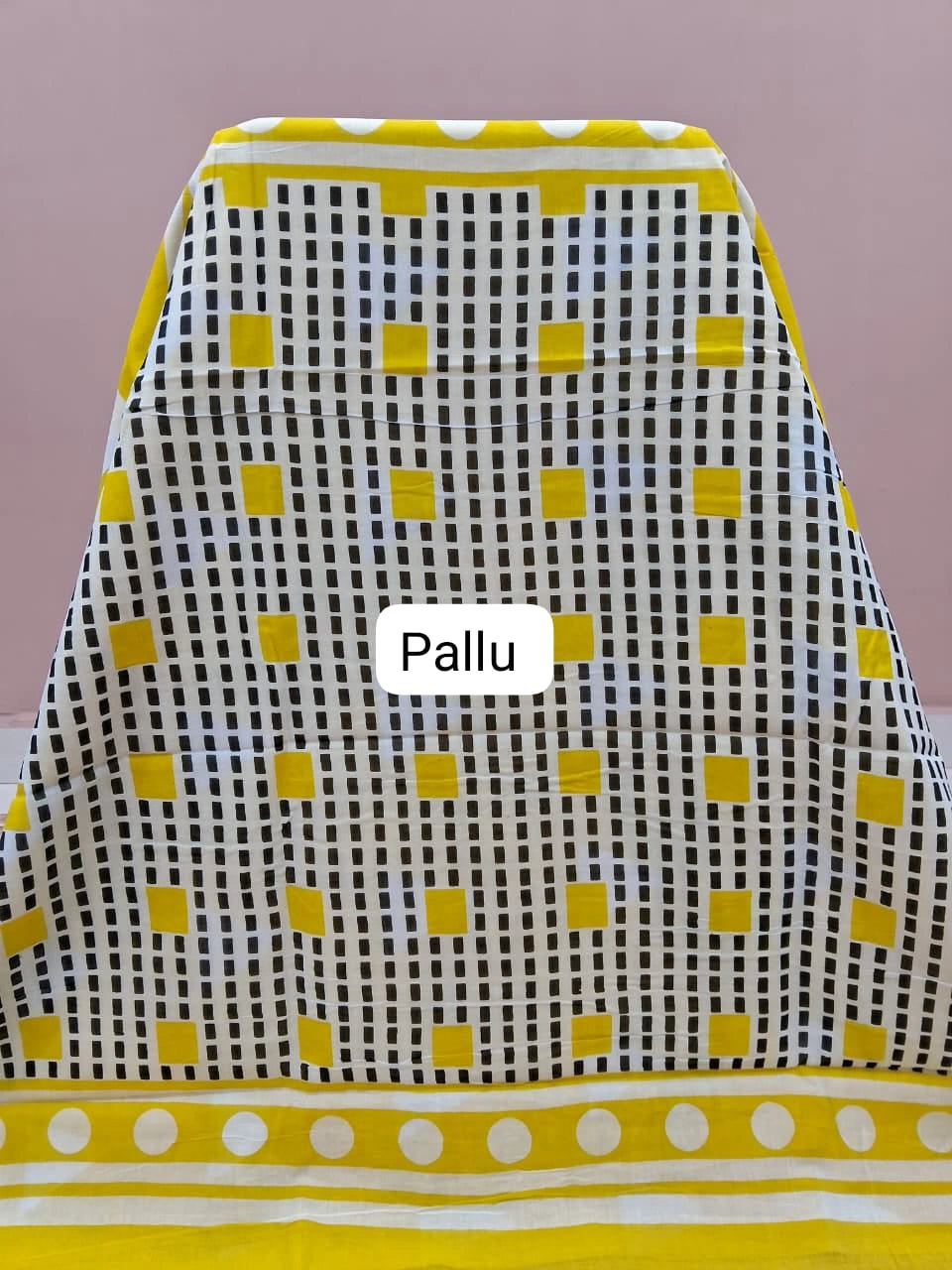 Mango Yellow Mulmul Cotton Saree pallu