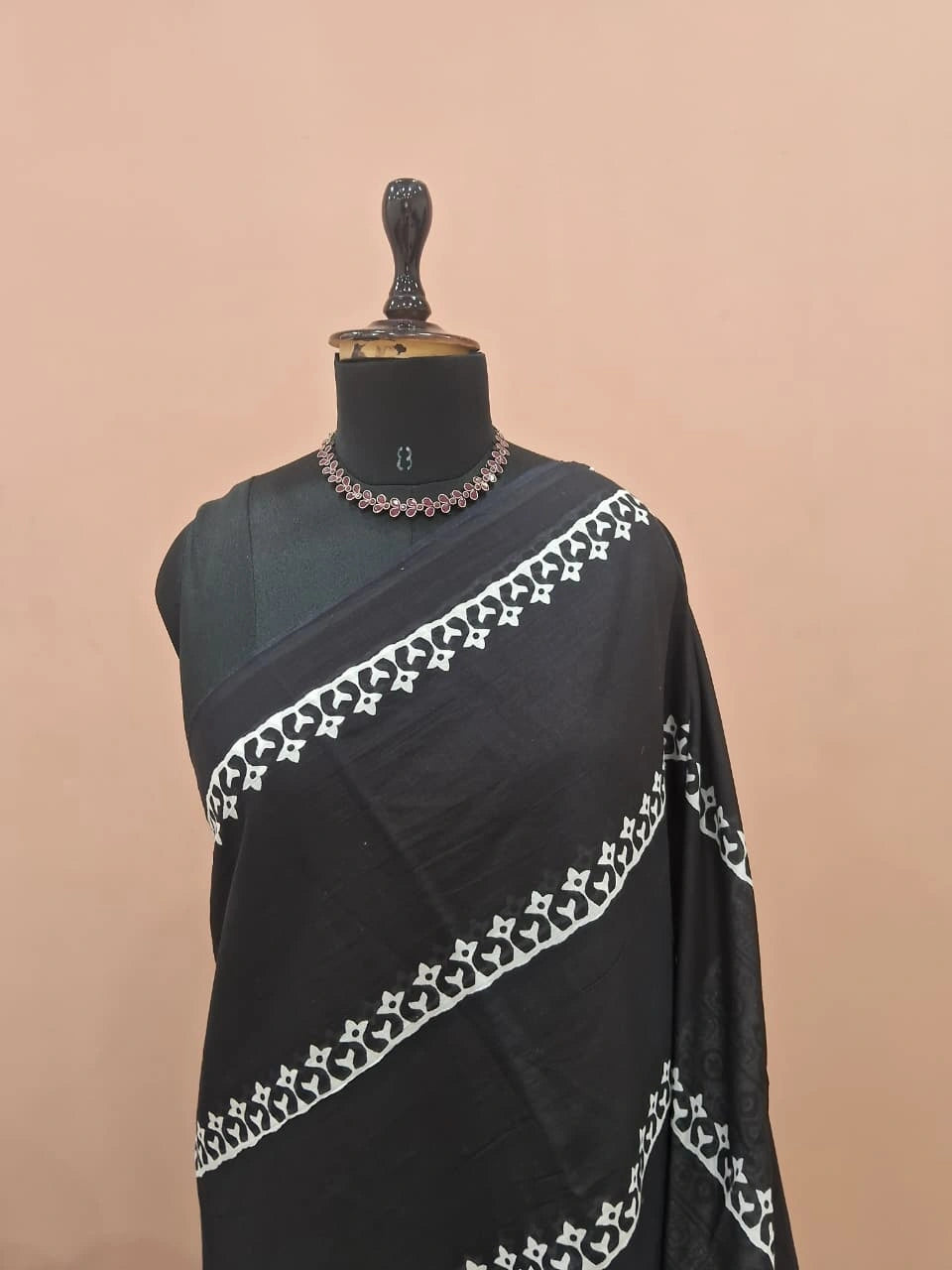 Black Mulmul Cotton Saree 1