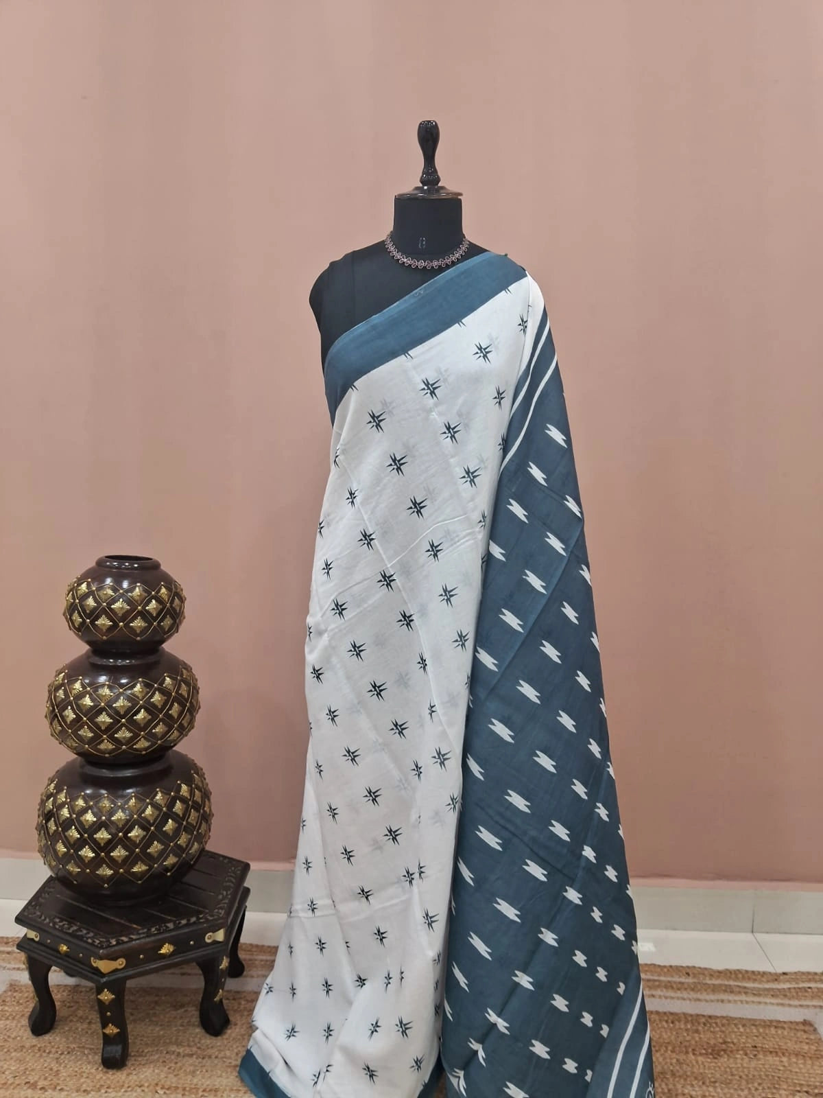 White Pure Mulmul Cotton Saree