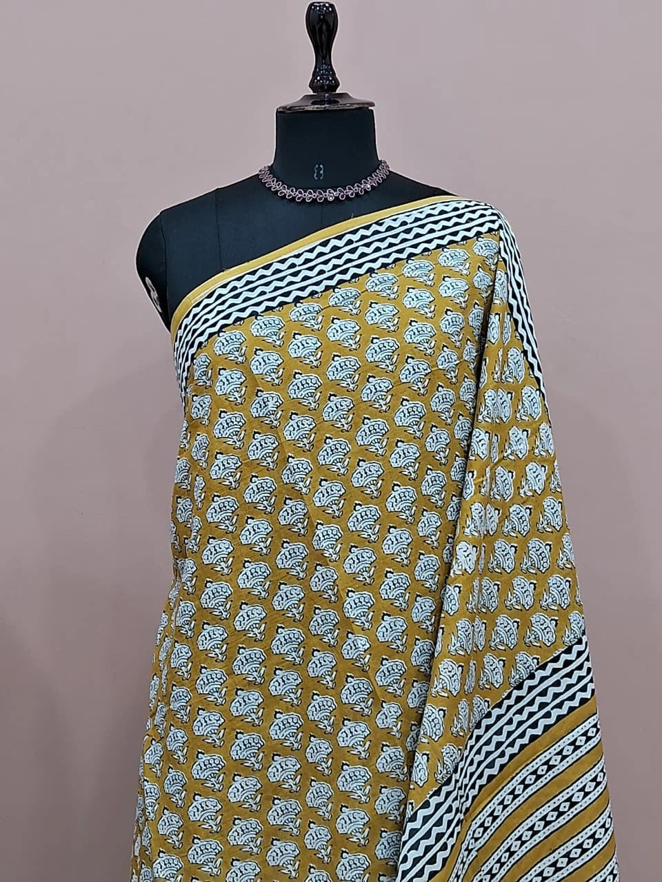 Light Mustard Yellow Mulmul Cotton Saree 1