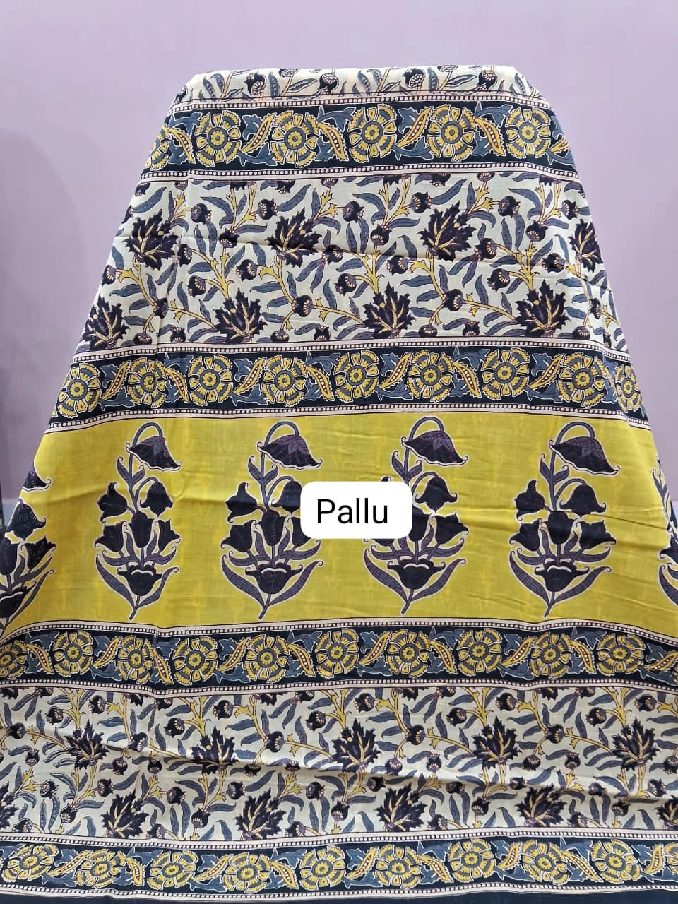 Dark Beige Mulmul Cotton Saree pallu