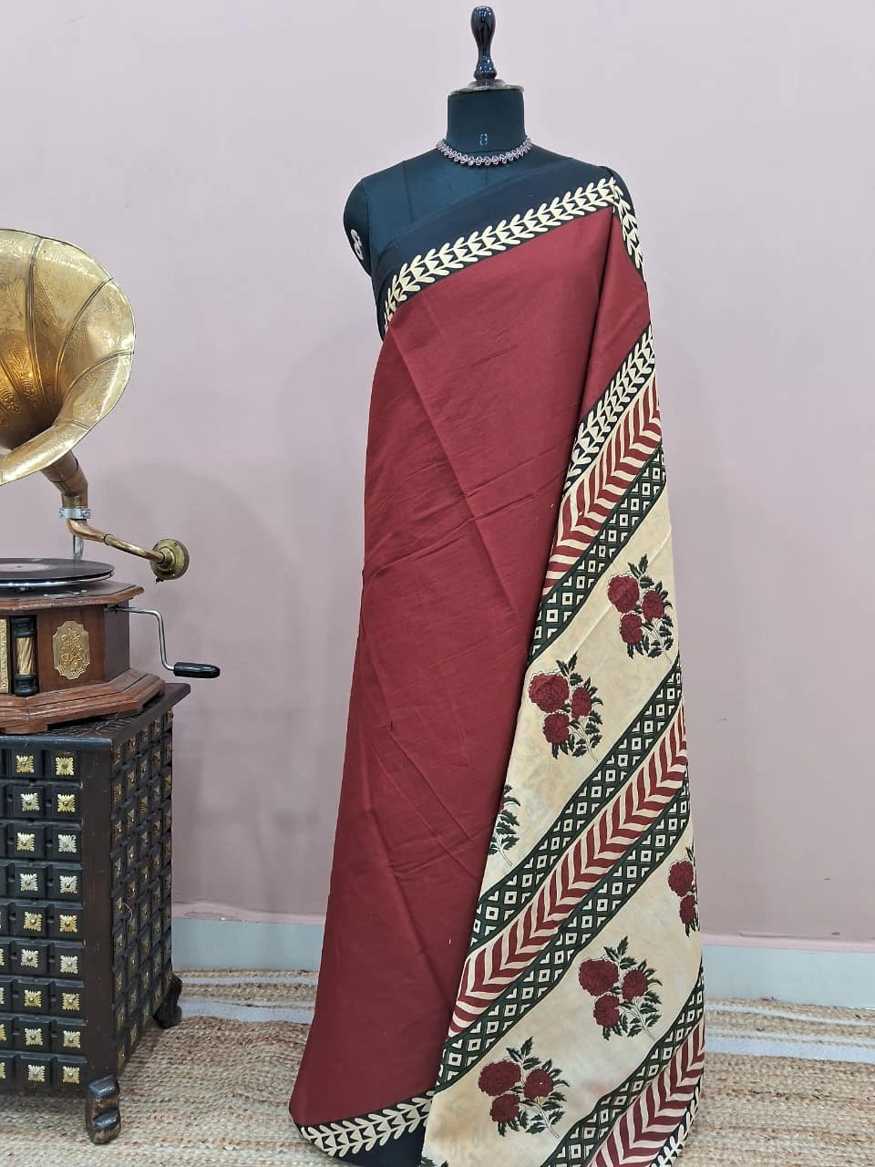 Red Plain Mulmul Cotton Saree 