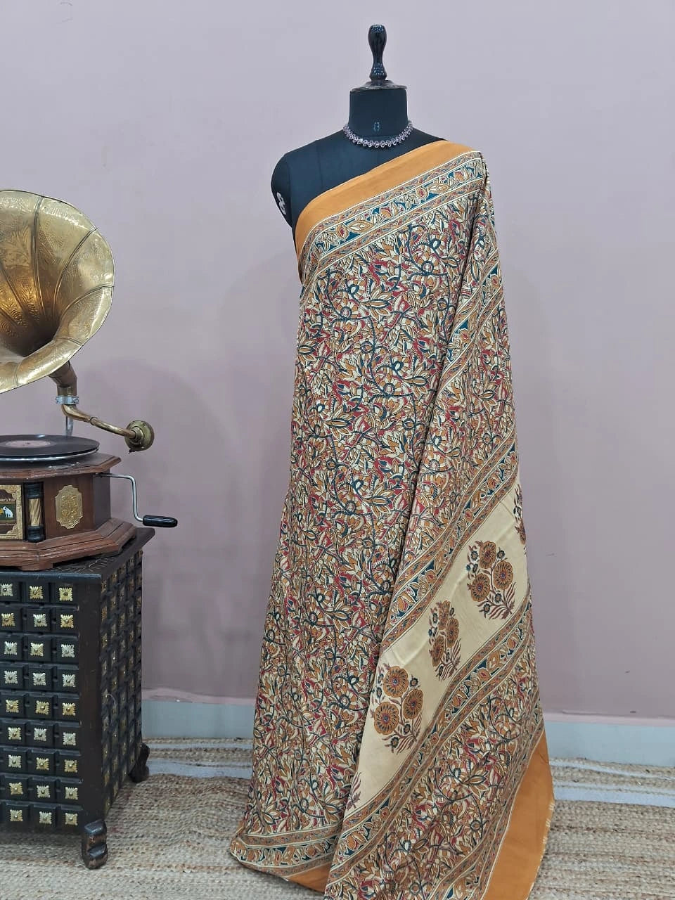 Cream Mulmul Cotton Saree 