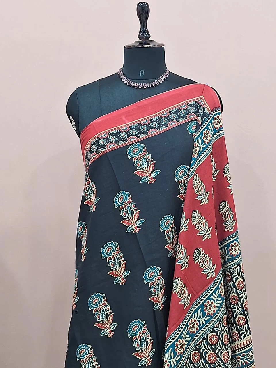 Pure Black Mulmul Cotton Saree 1