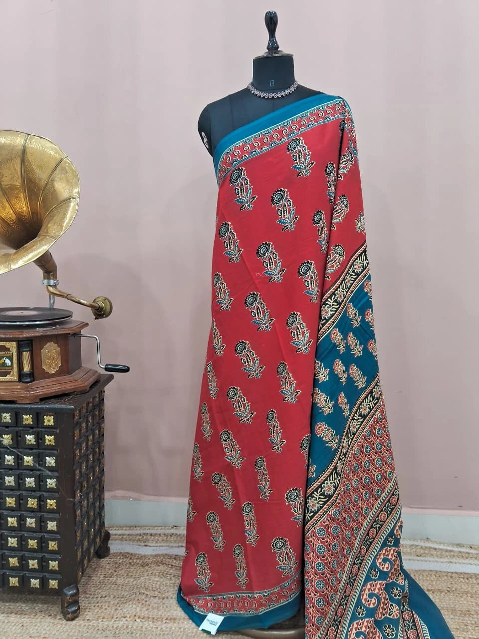 Tomato Red Mulmul Cotton Saree 