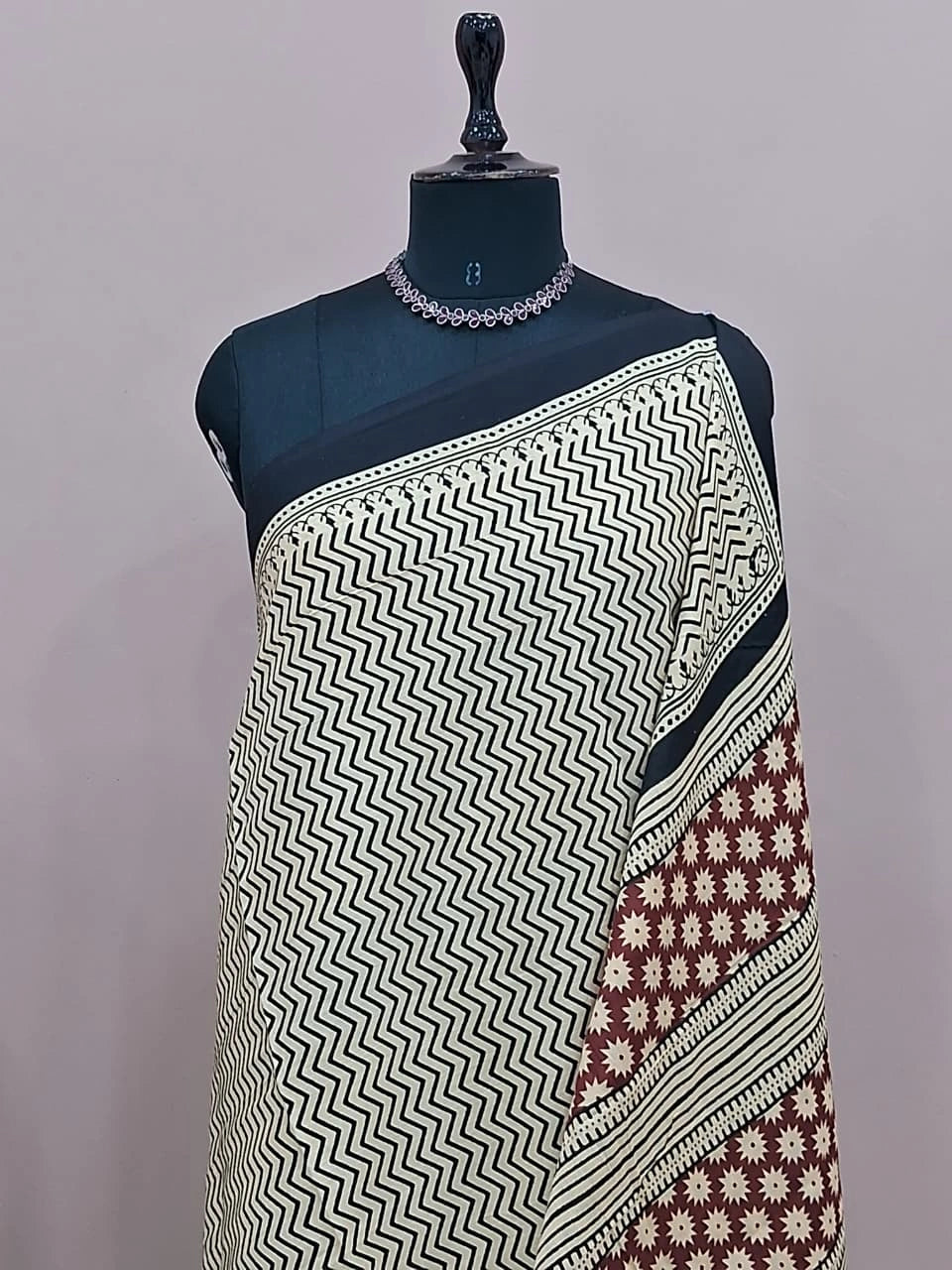 Cream Mulmul Cotton Saree 1