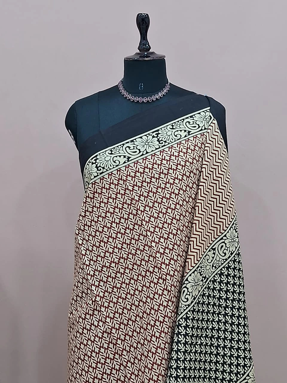 Red Mulmul Cotton Saree 1