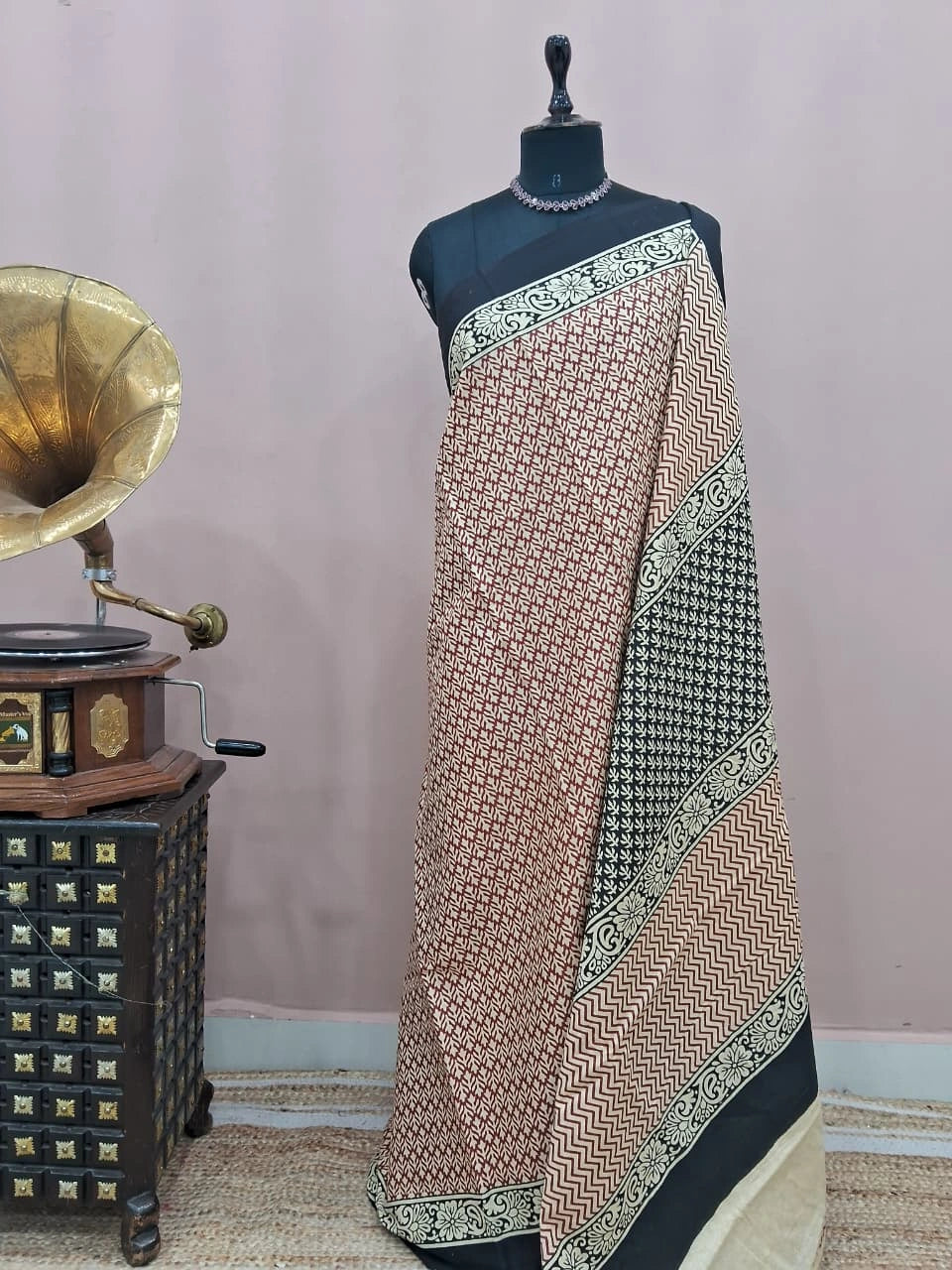 Red Mulmul Cotton Saree