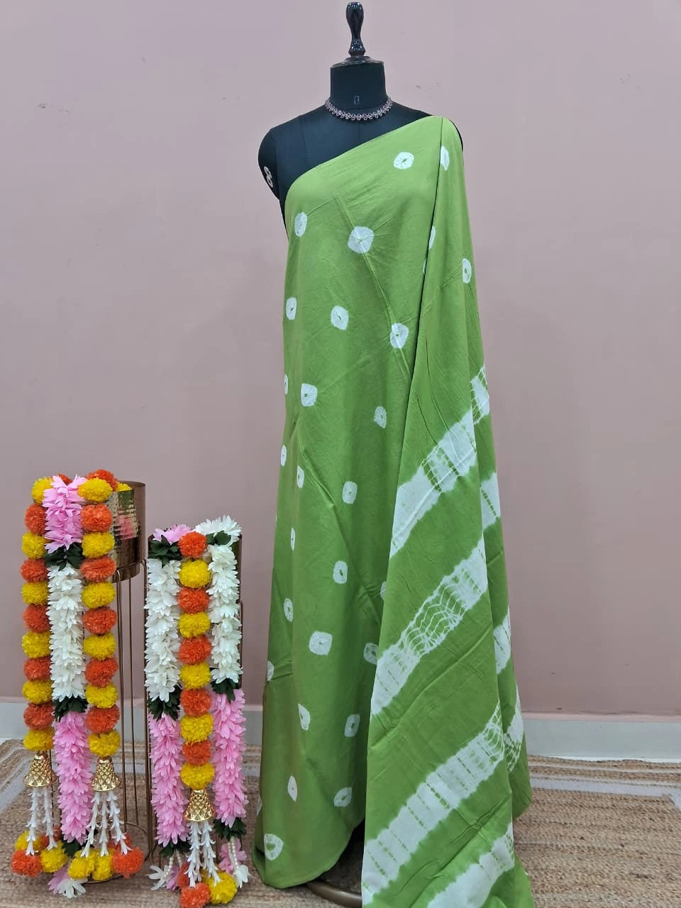 Leaf Green Mulmul Cotton Saree 
