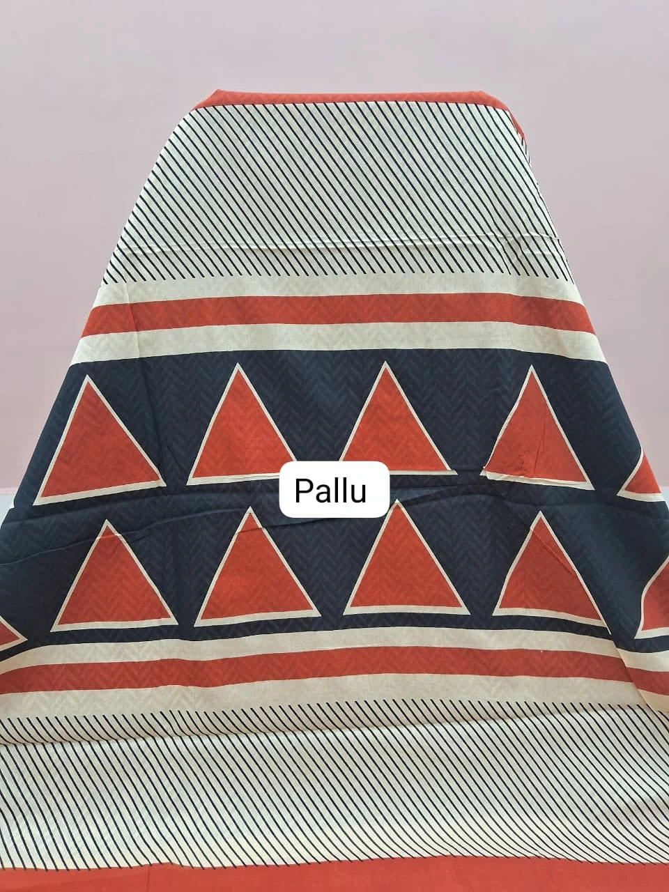 Brick Red Plain Mulmul Cotton Saree pallu