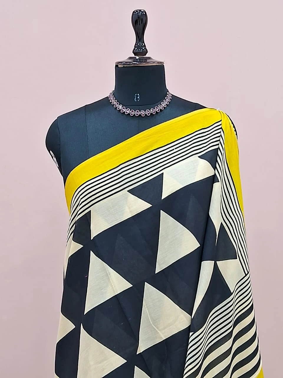Black Mulmul Cotton Saree 1