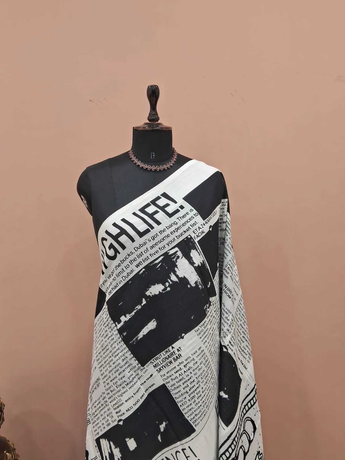 White and Black Mulmul Cotton Saree 1