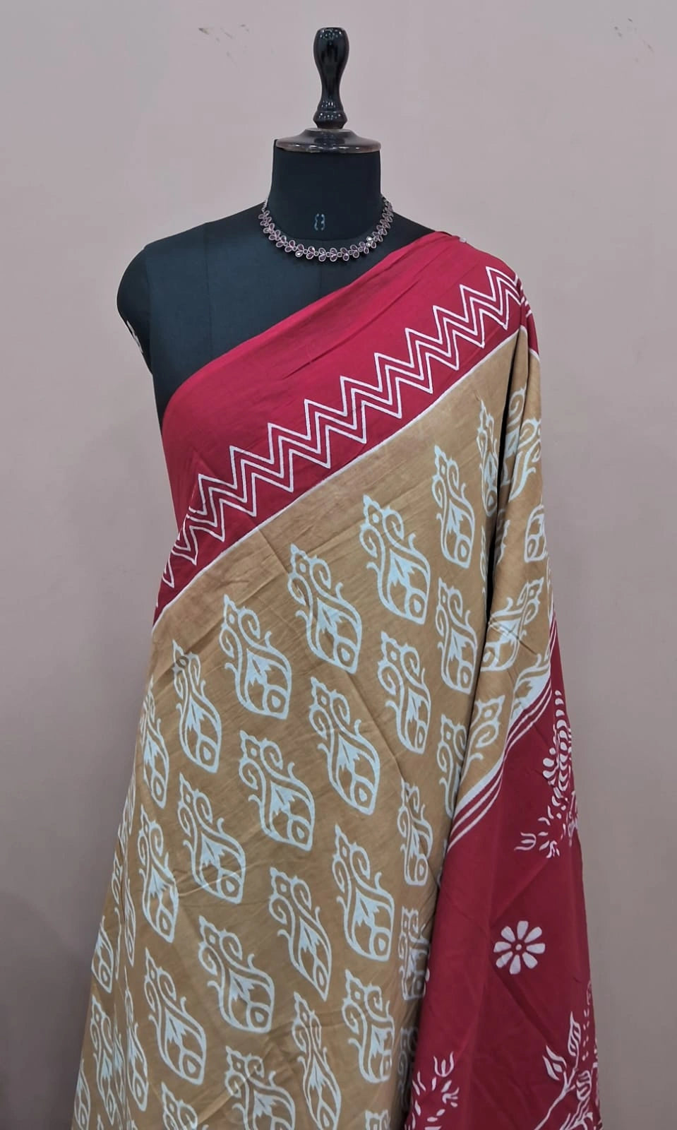 Dark Beige Mulmul Cotton Saree 1