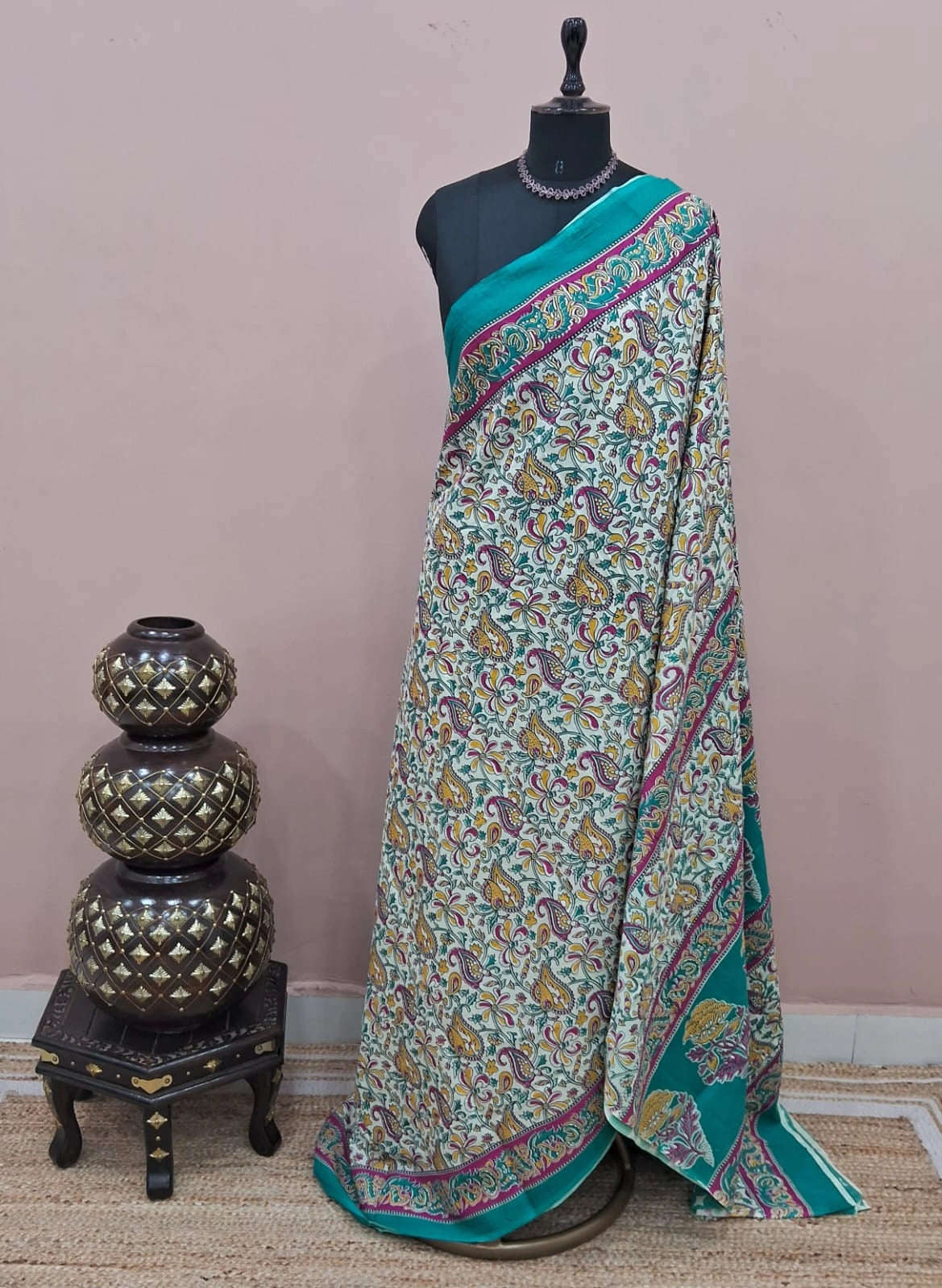 Light Pista Green Mulmul Cotton Saree