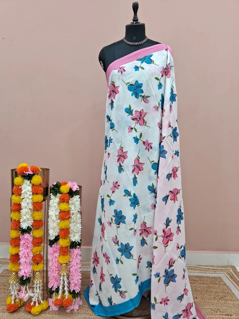 White Mulmul Cotton Saree
