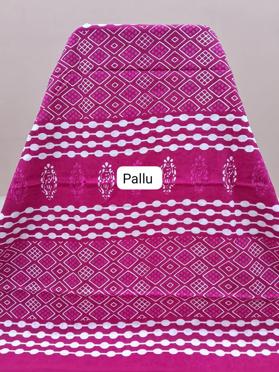 Pink Mulmul Cotton Saree pallu
