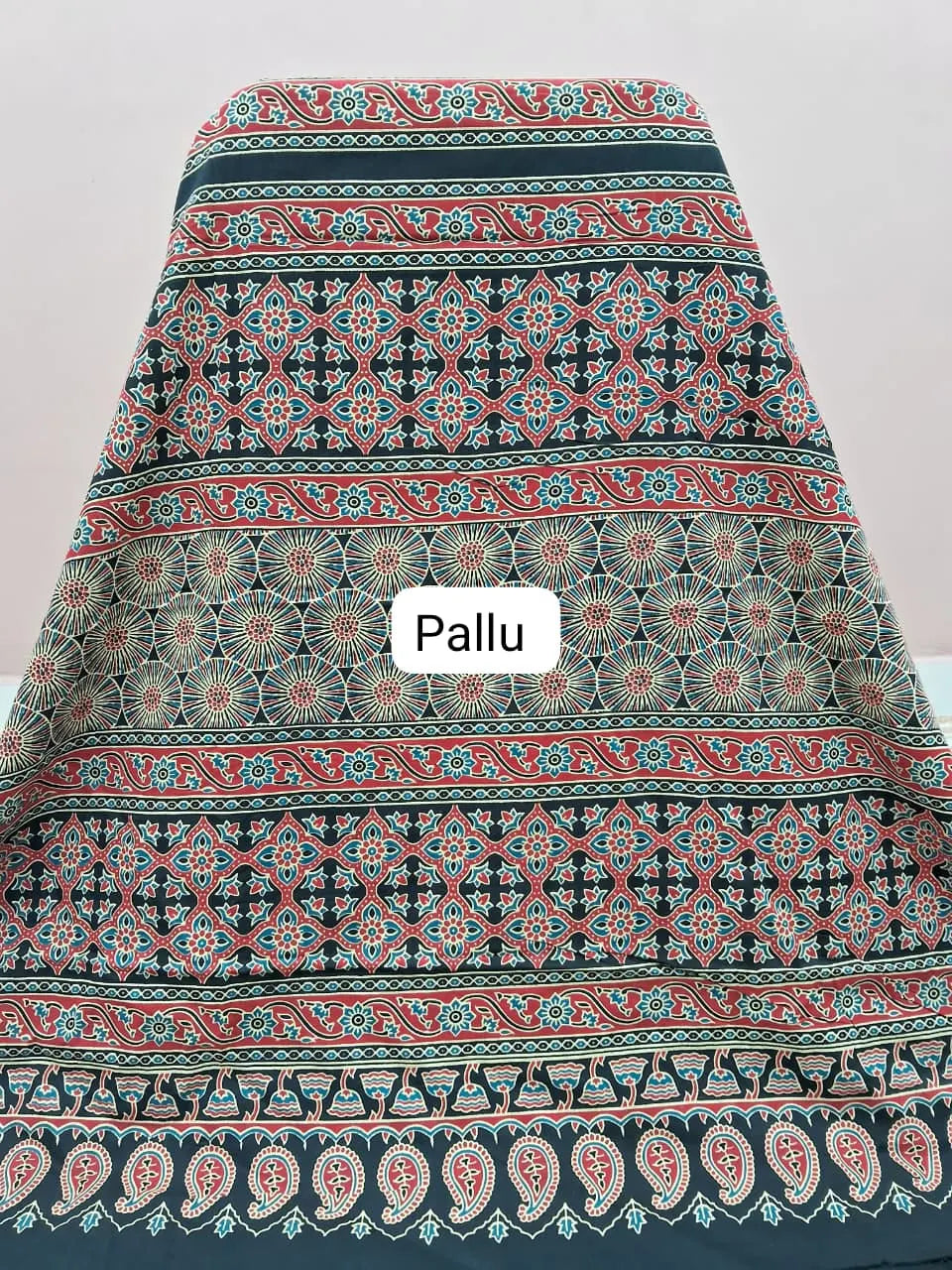 Black Pure Mulmul Cotton Saree pallu
