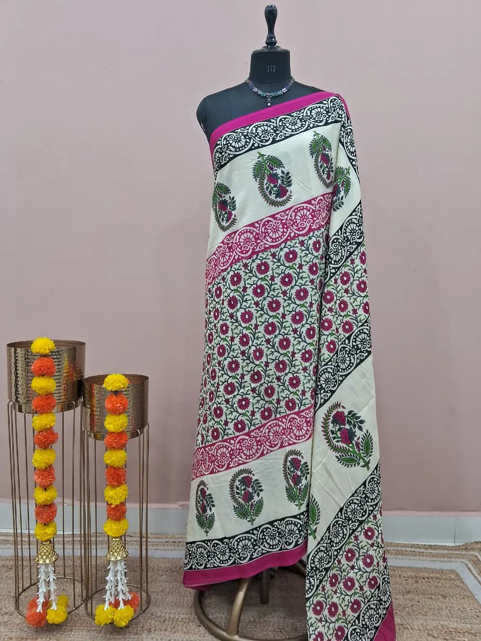 Off-White Mulmul Cotton Saree 