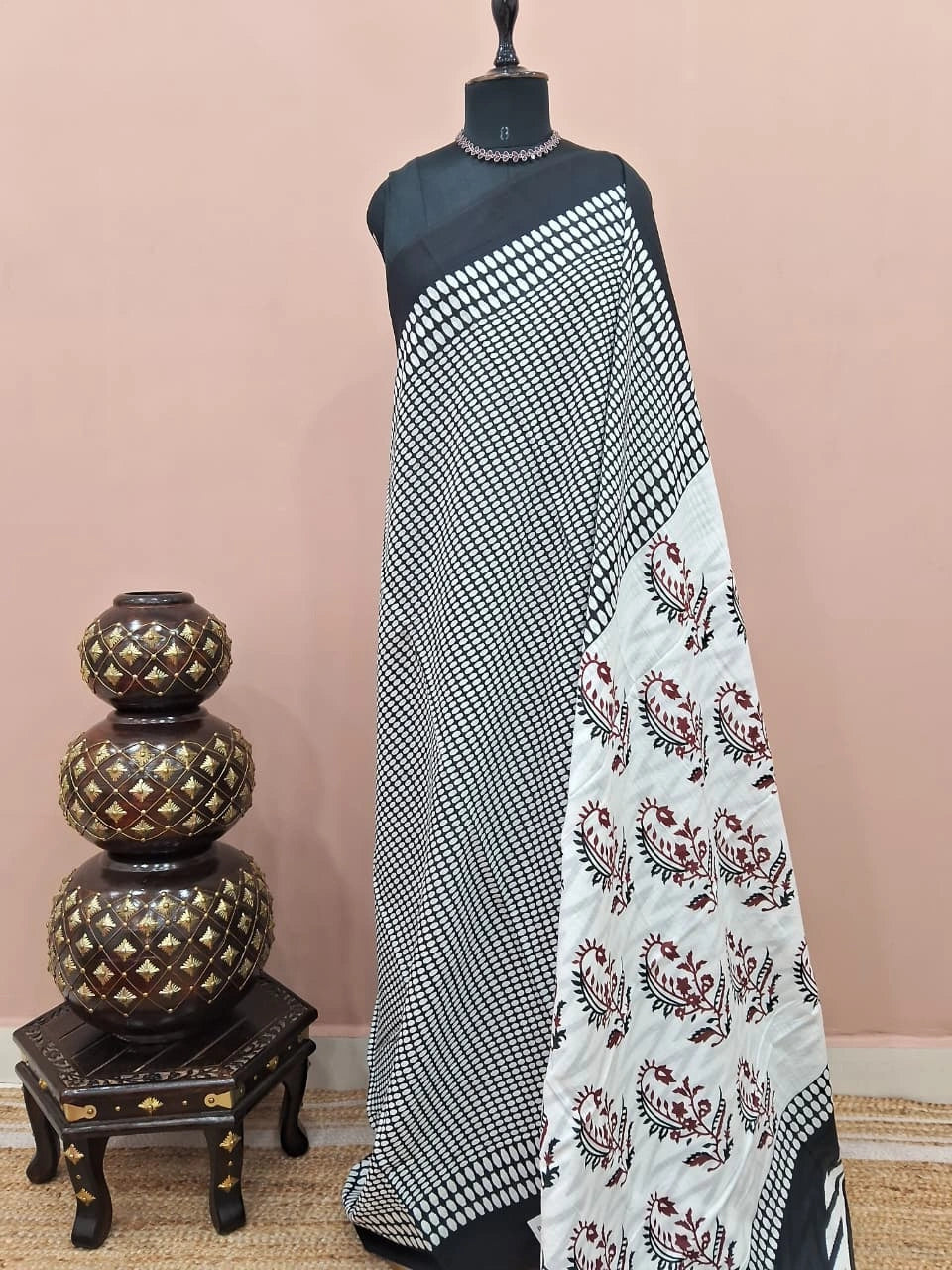 Black and White Mulmul Cotton Saree