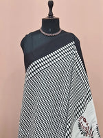 Black and White Mulmul Cotton Saree 1