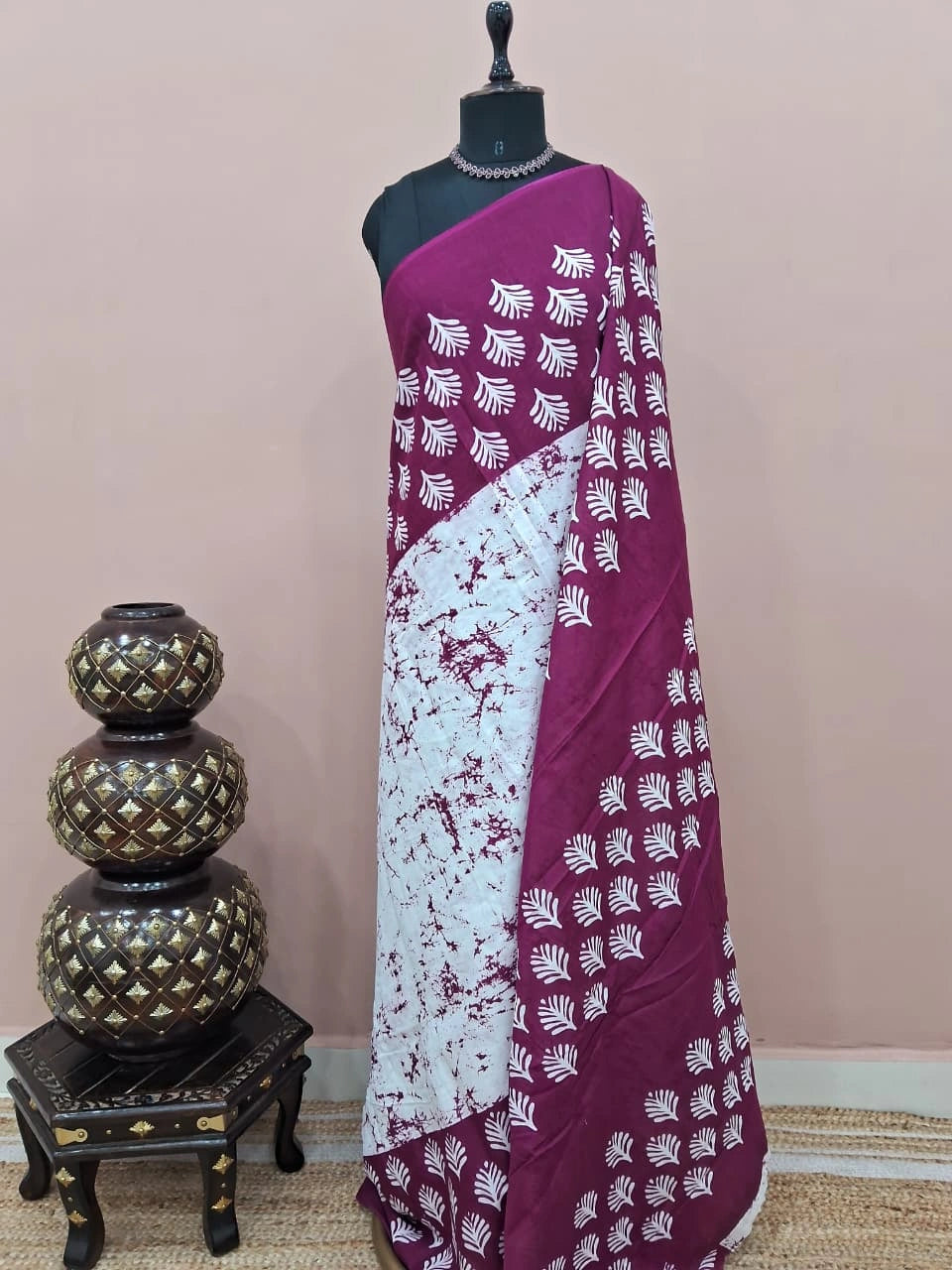 White Mulmul Cotton Saree