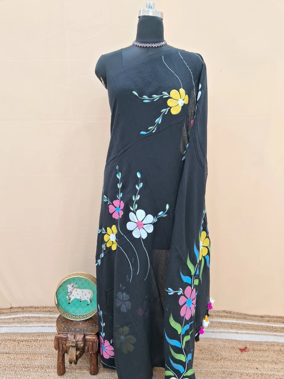 Elegant Black Floral Mulmul Cotton Saree 
