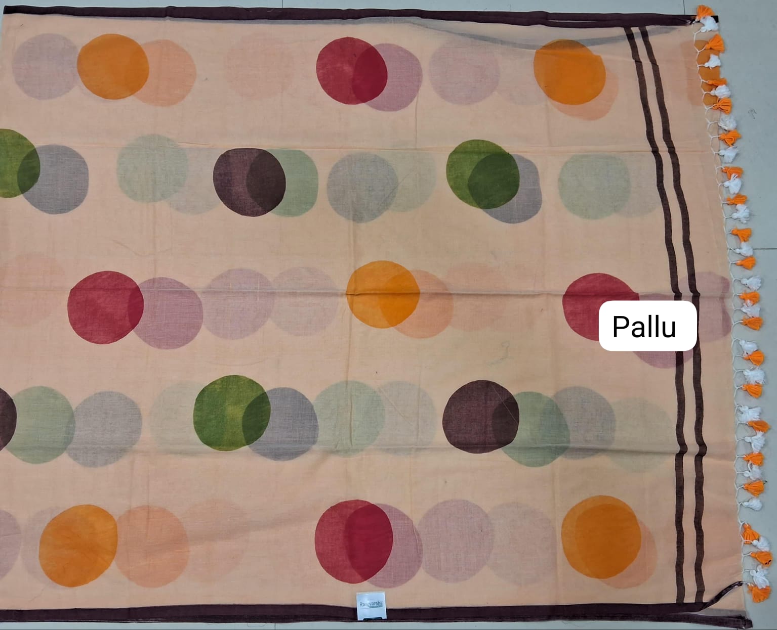 Beige Mulmul Cotton Saree pallu