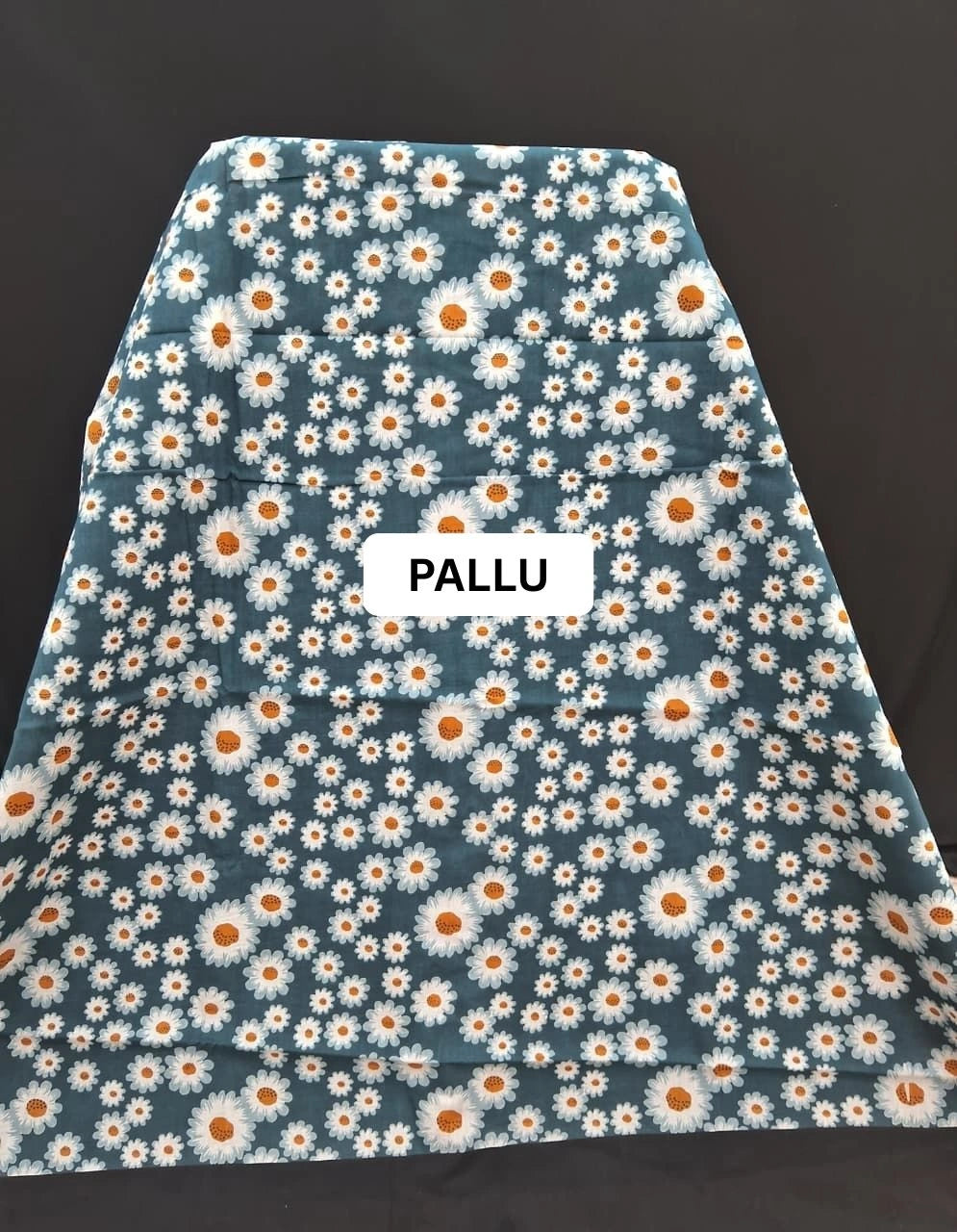 Greyish-Blue Mulmul Cotton Saree Pallu
