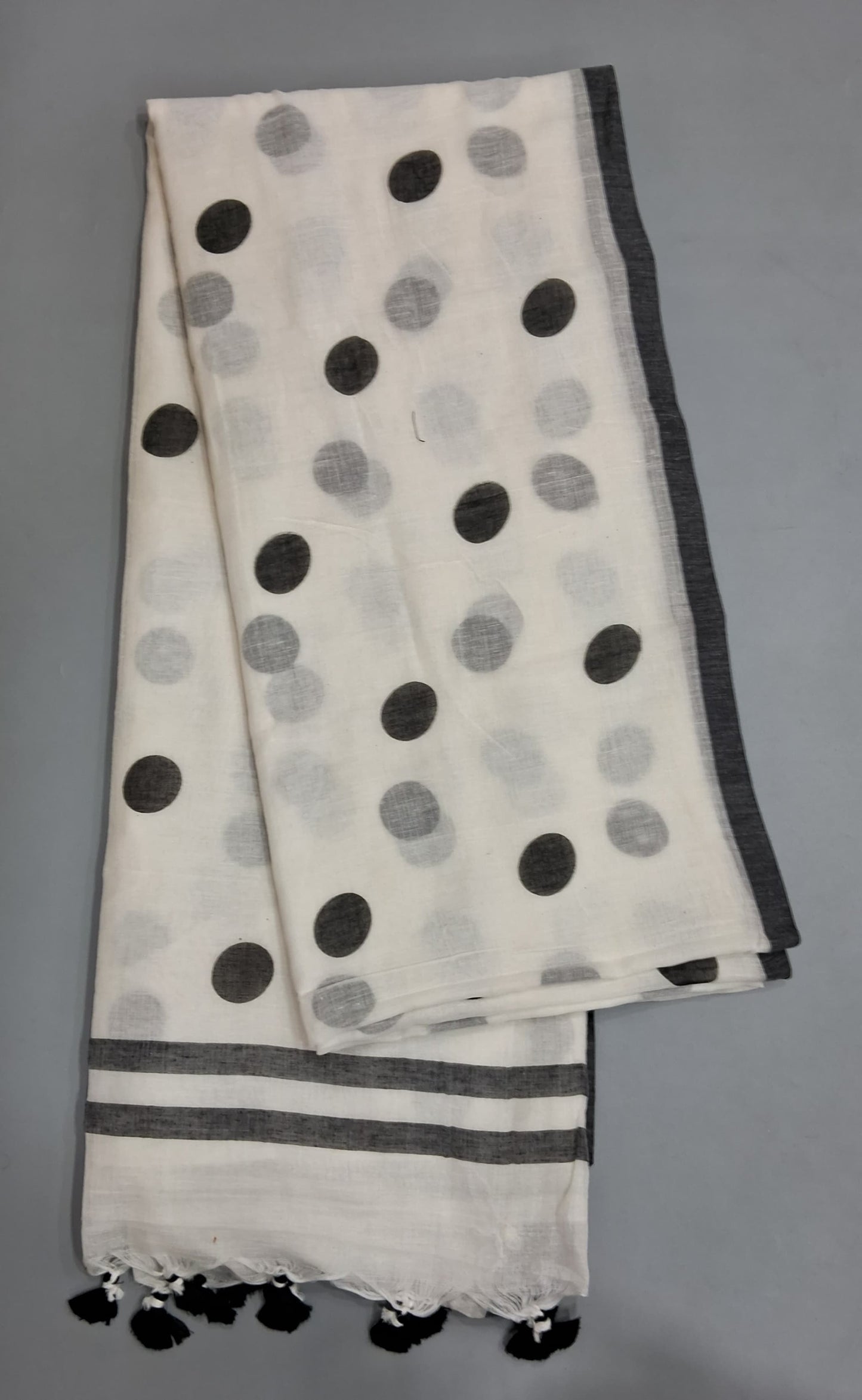 White Mulmul Cotton Saree