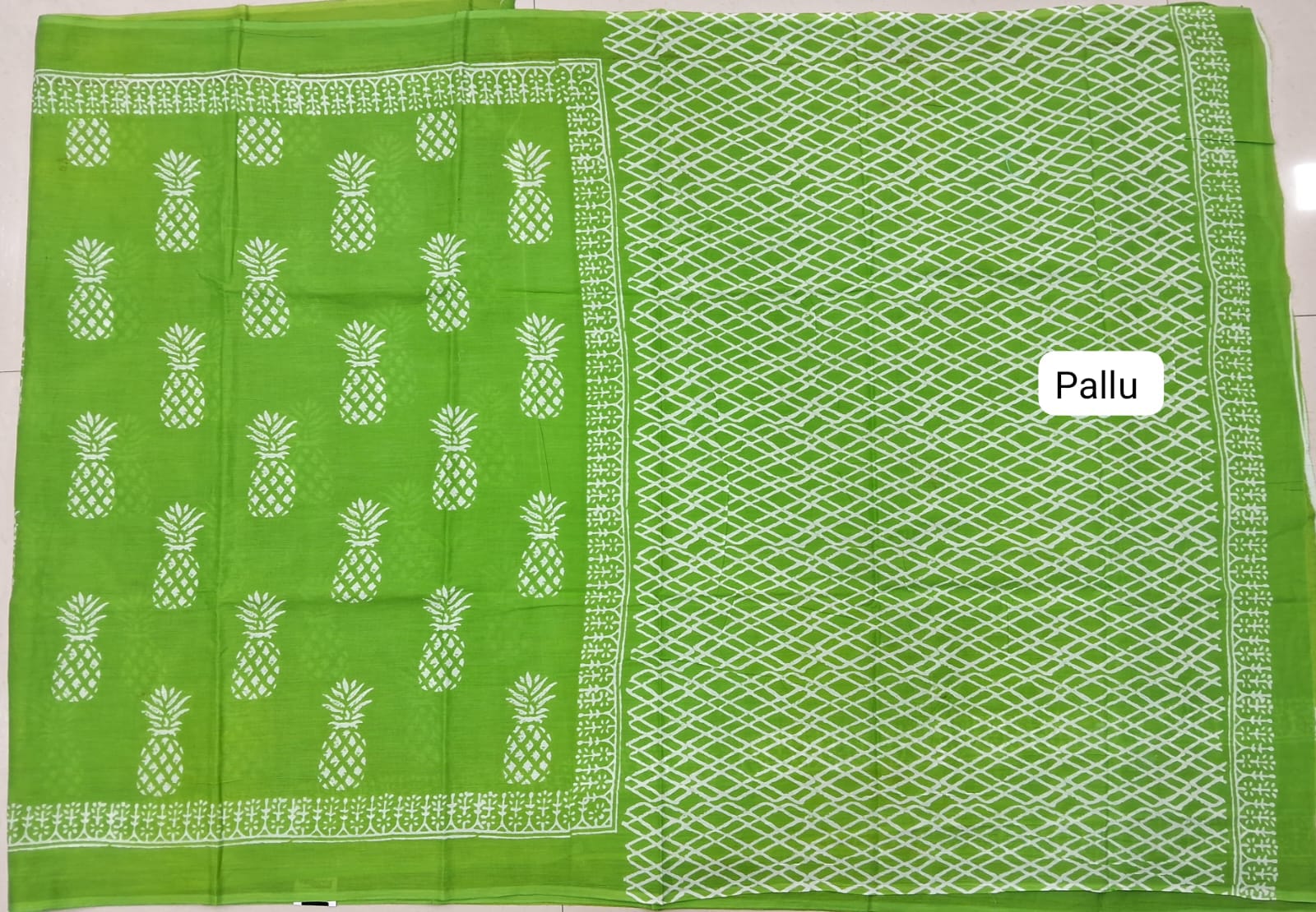 Bright Green Mulmul Cotton Saree Pallu