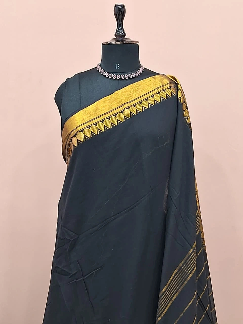 Black Mulmul Cotton Saree 1
