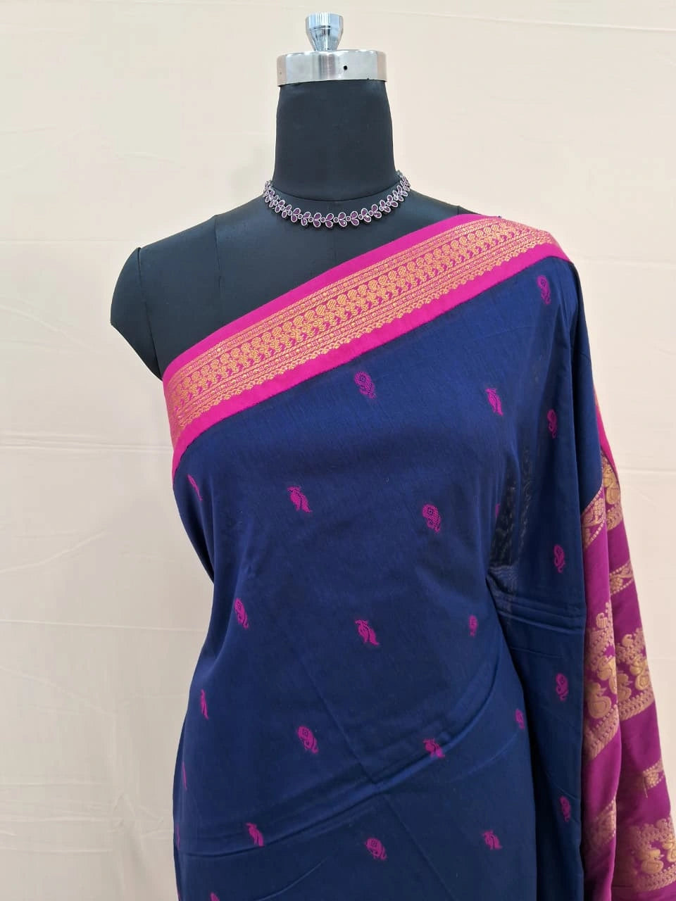Handwoven Navy Blue Kalyani Cotton Saree 1