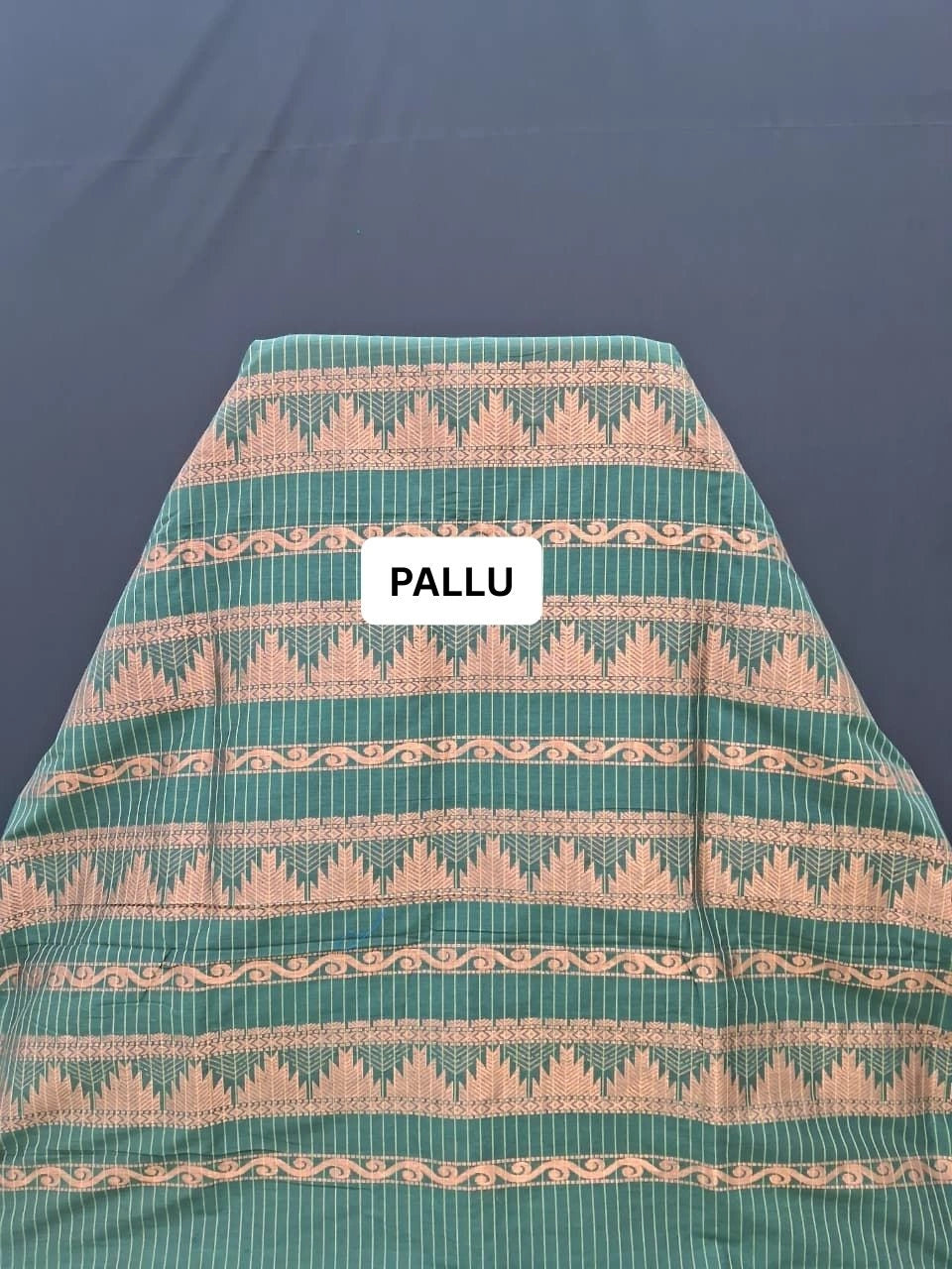 Graceful Mango Yellow Kalyani Cotton Saree pallu 