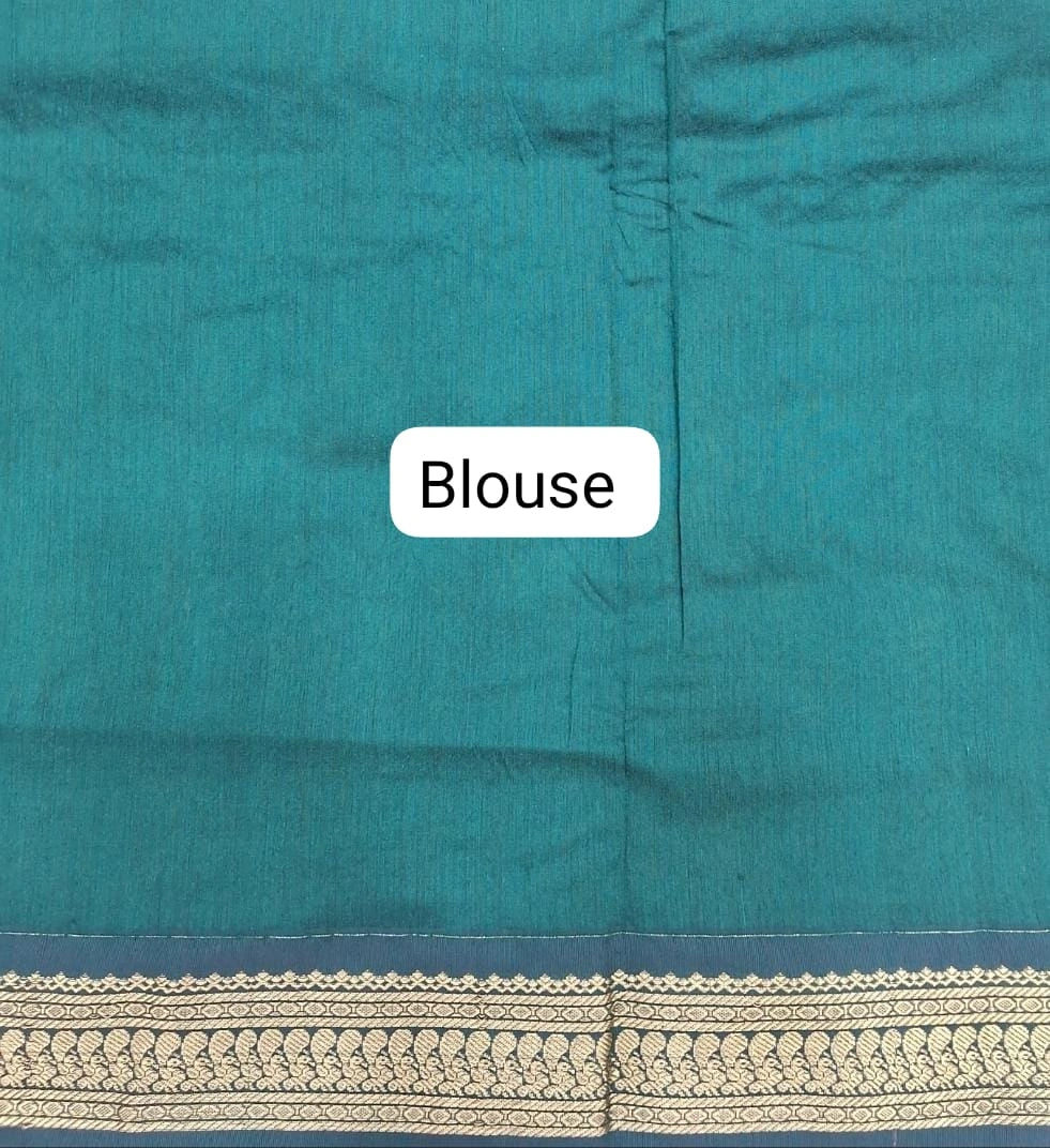 Graceful beige Kalyani cotton saree Blouse