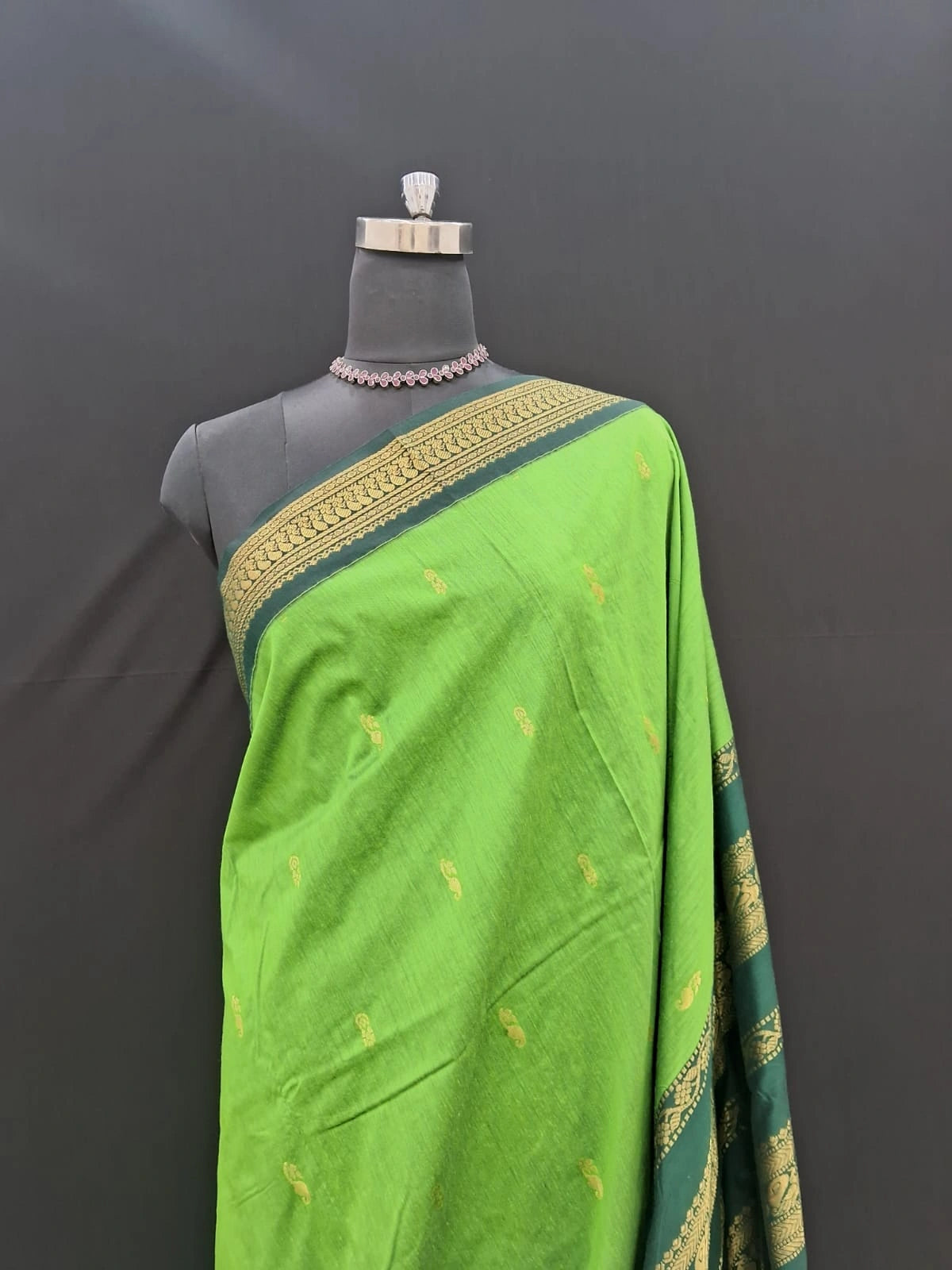Exquisite dark green Kalyani cotton saree 1