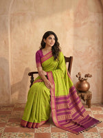 Stunning Bright green Kalyani cotton saree