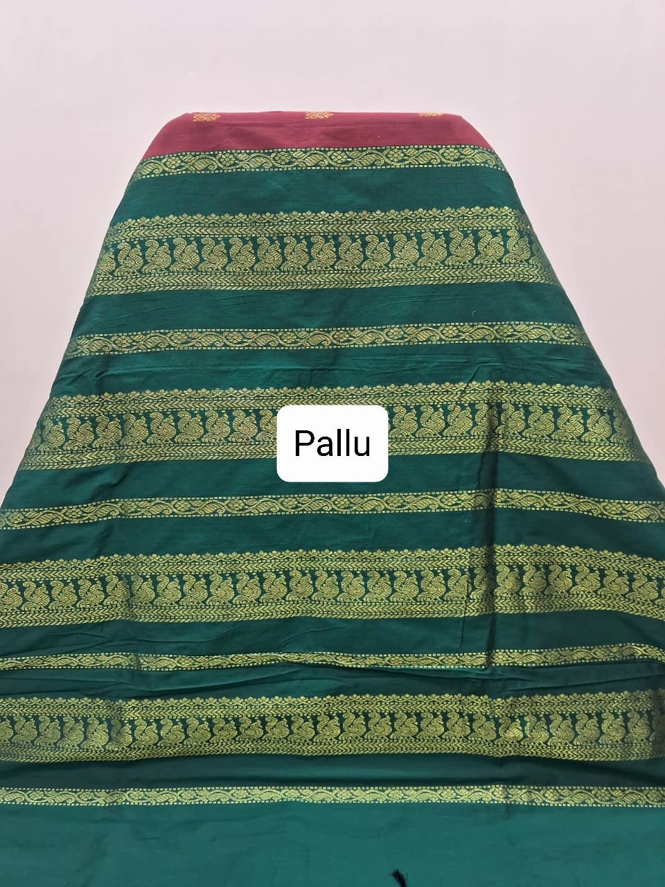Dark red Kalyani cotton saree Pallu