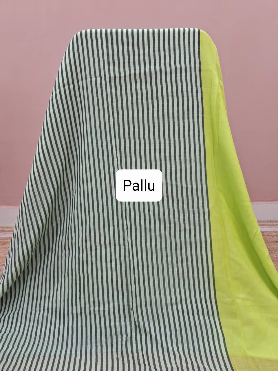 Lime Green Mulmul Cotton Saree Pallu