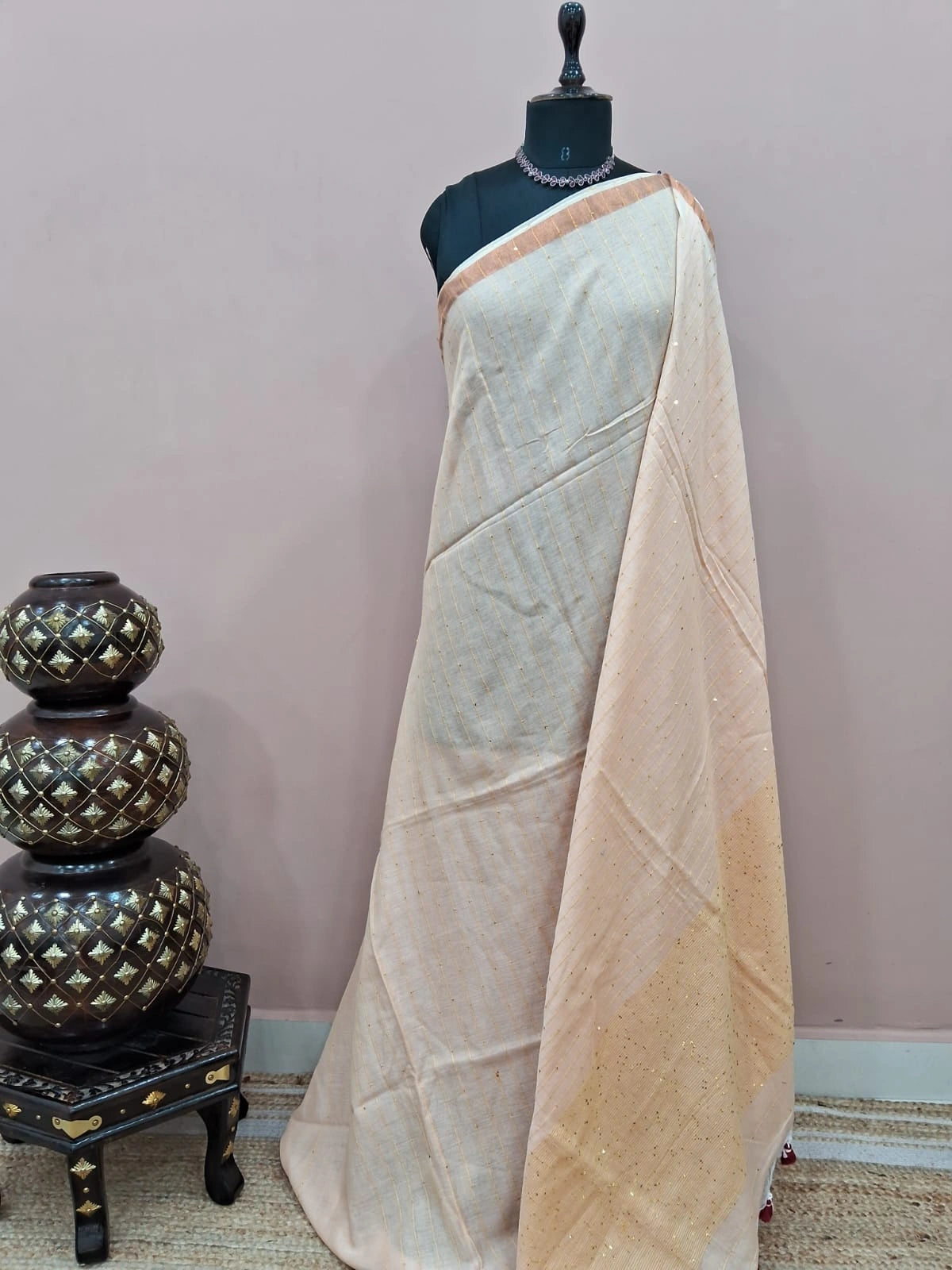 Off-White Mulmul Cotton Saree 