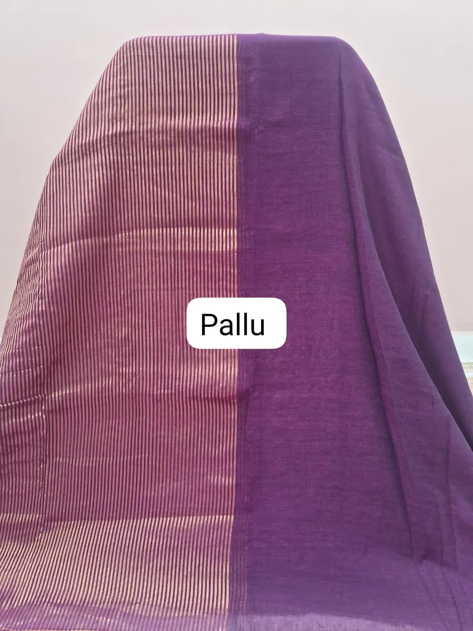 Deep Purple Mulmul Cotton Saree pallu