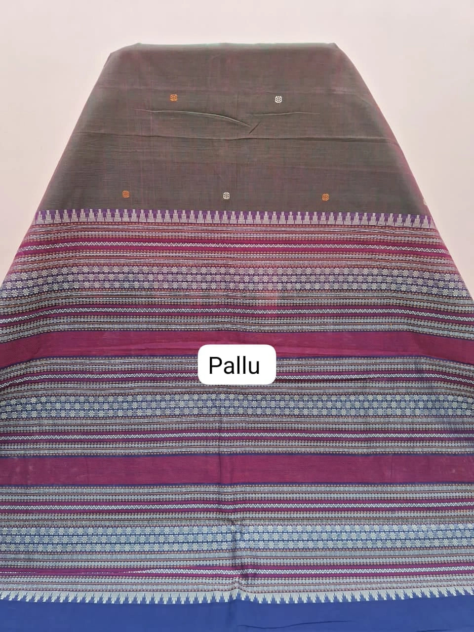 Dual shaded olive green Kanchi Cotton Saree Pallu