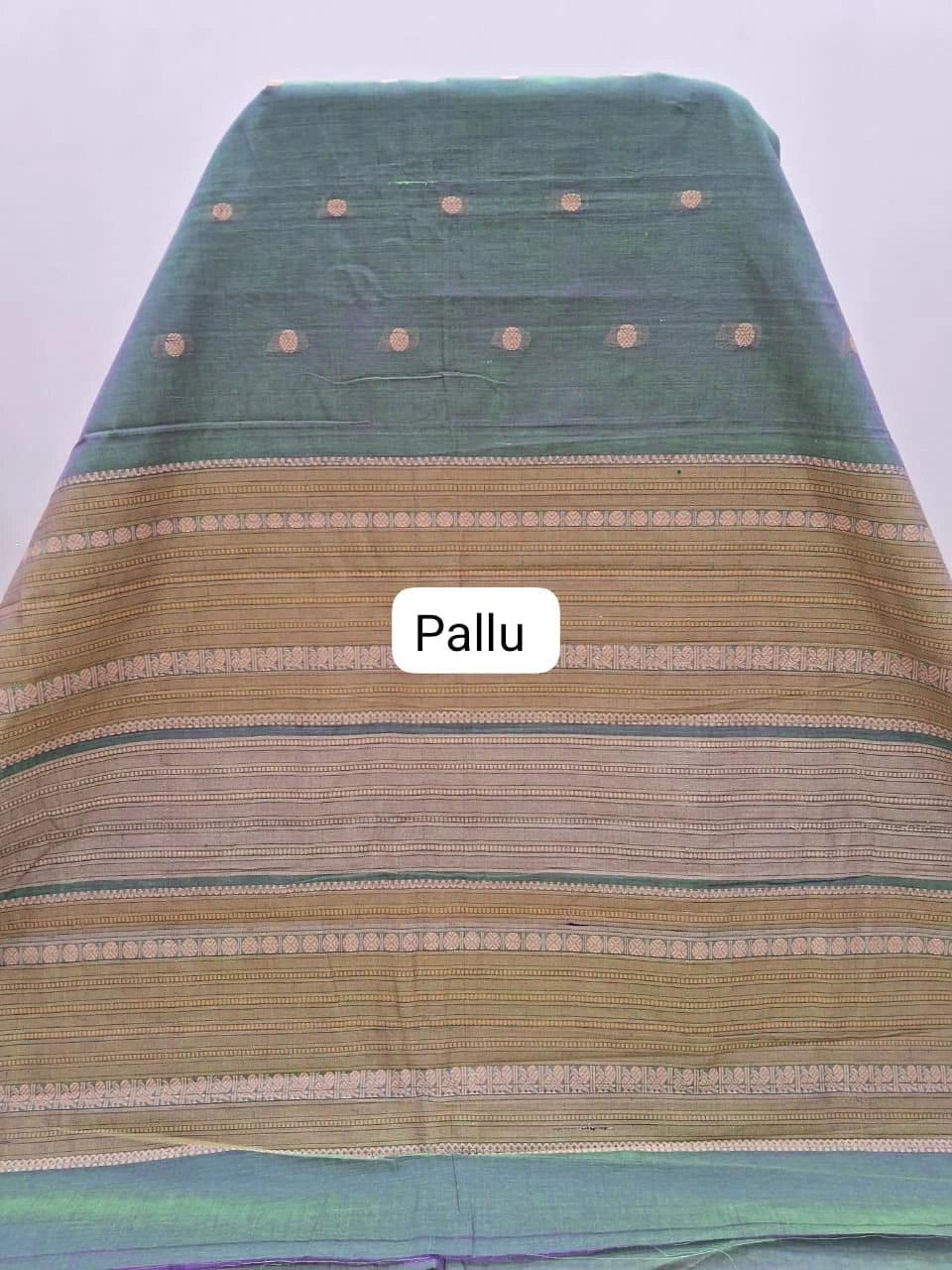 Dual-Shaded grey Kanchi Cotton Saree pallu