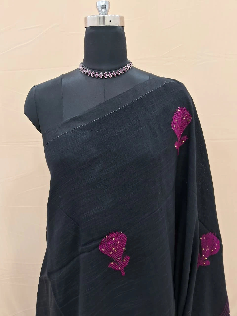 Timeless Black Khadi Linen Saree 1