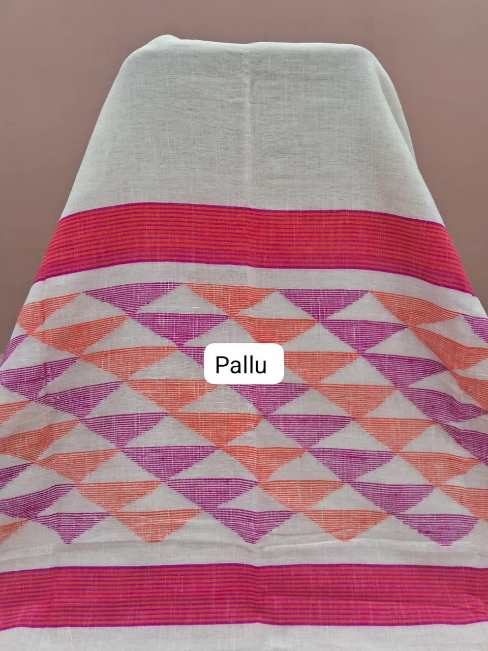Pure White Khadhi Linen Saree Pallu