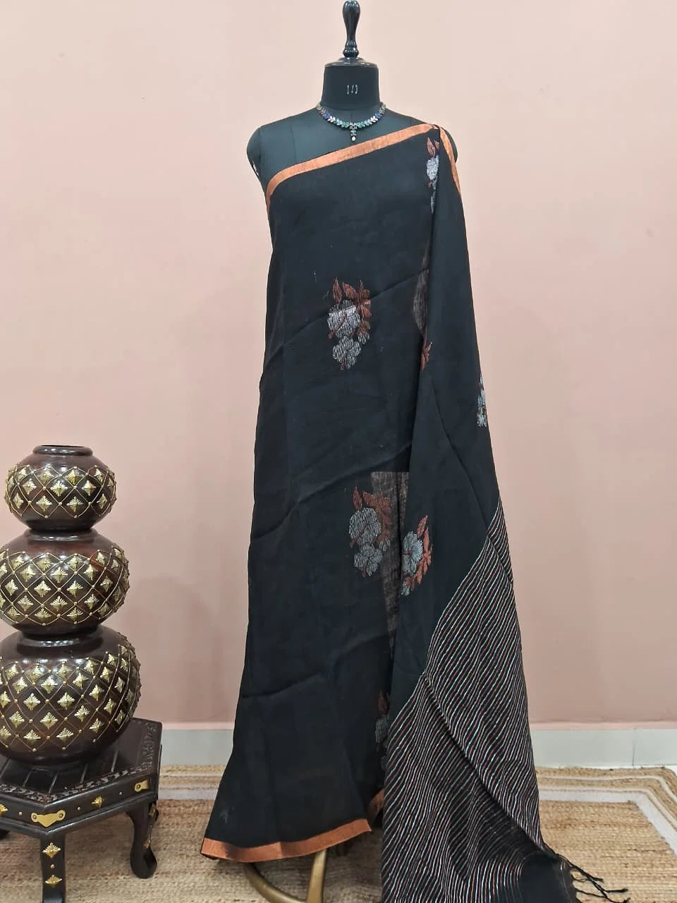 Black Khadhi Linen Saree 