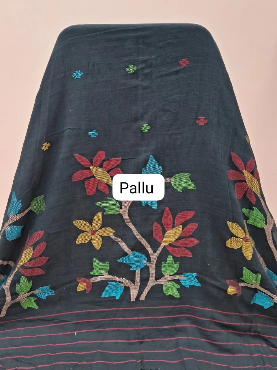 Black Khadhi Jamdani Cotton Saree Pallu