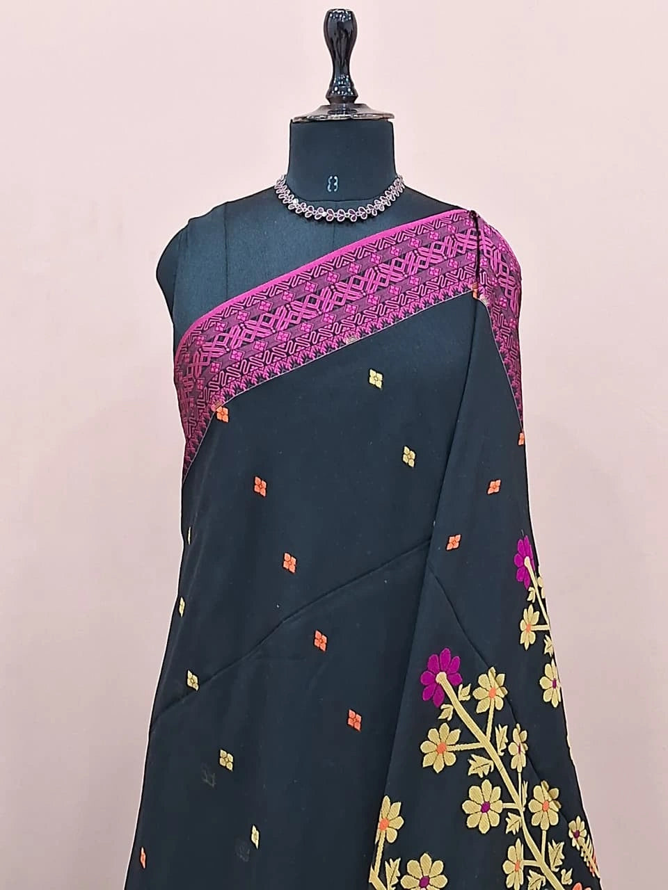 Black Khadhi Jamdhani Saree 1