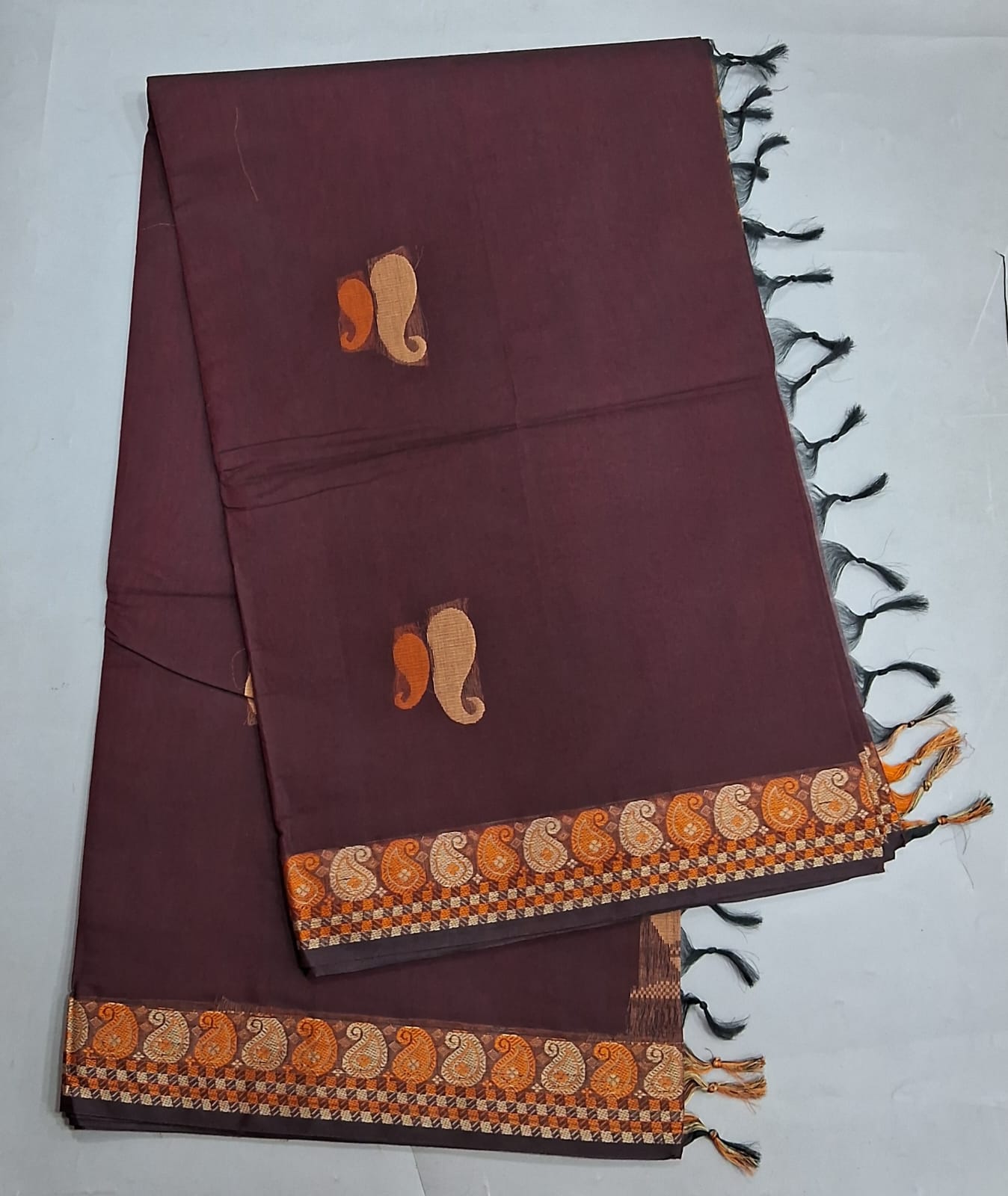 Thick Brown Korvai Kanchi Cotton Saree 