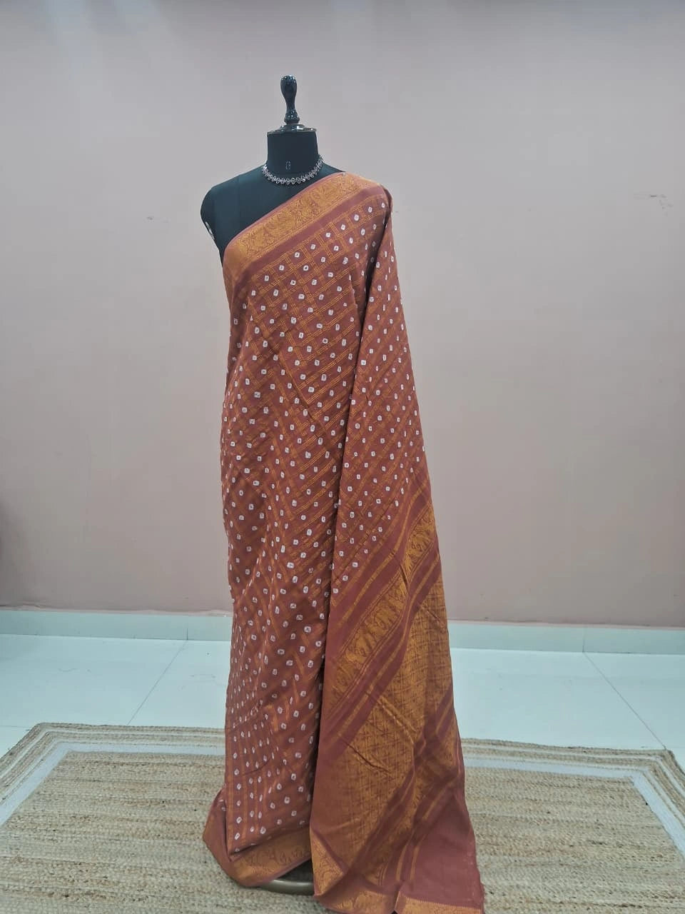 Chocolate Brown Kaikattu Sungudi Handloom Cotton Saree